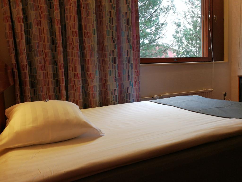 Hotel Jaemsae Екстер'єр фото