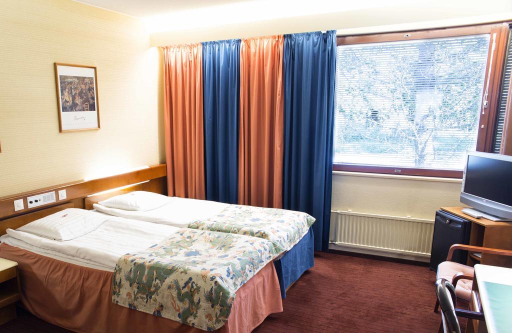 Hotel Jaemsae Екстер'єр фото